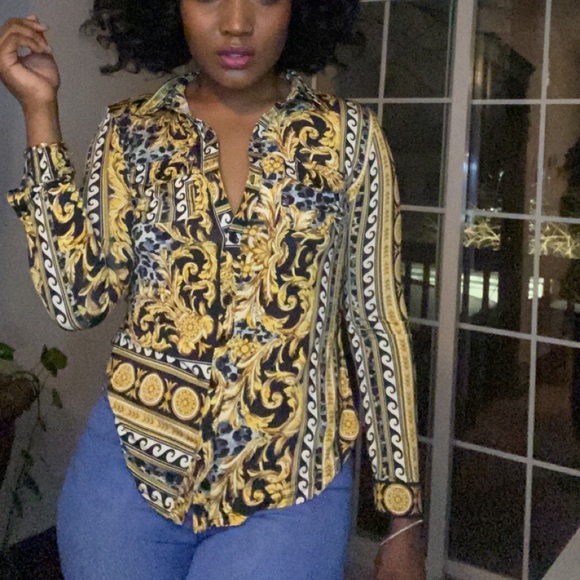 Gold, black and white button down blouse comfortable and stretchy material. - Picture 1 of 3